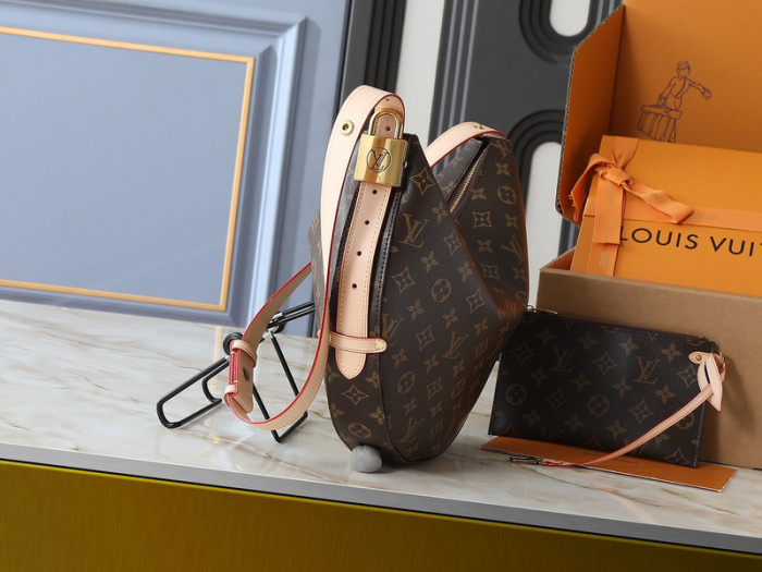 Split leather bag ,4A ,size 32x26x5cm,no box,  B80-165