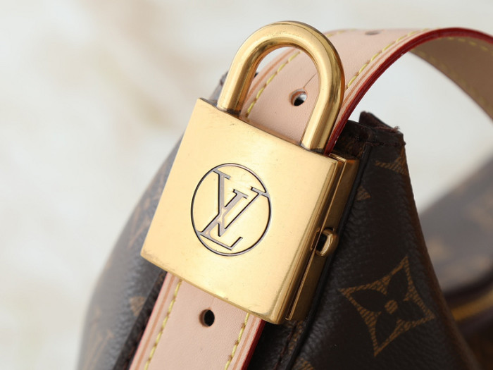 Split leather bag ,4A ,size 32x26x5cm,no box,  B80-165