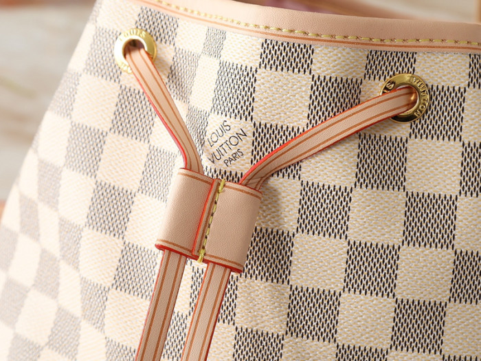 Split leather bag ,4A ,size 28x30x18cm,no box,  B80-174