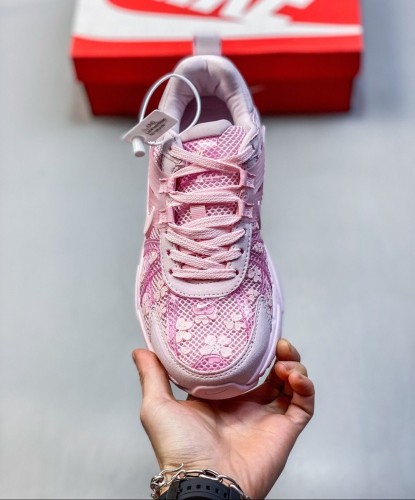 Women runner sneaker shoes,  with box,size 36-40，SS70-125