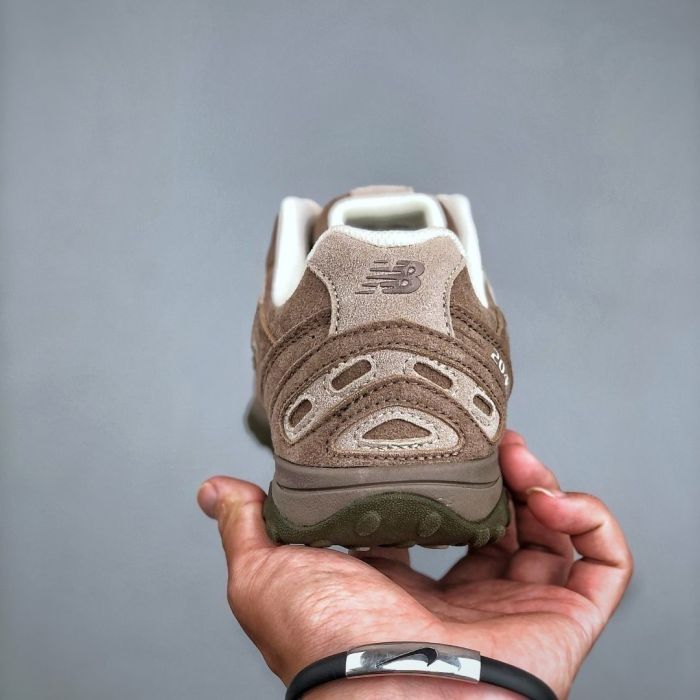 Women runner sneaker shoes,  with box,size 35-45，SS70-126