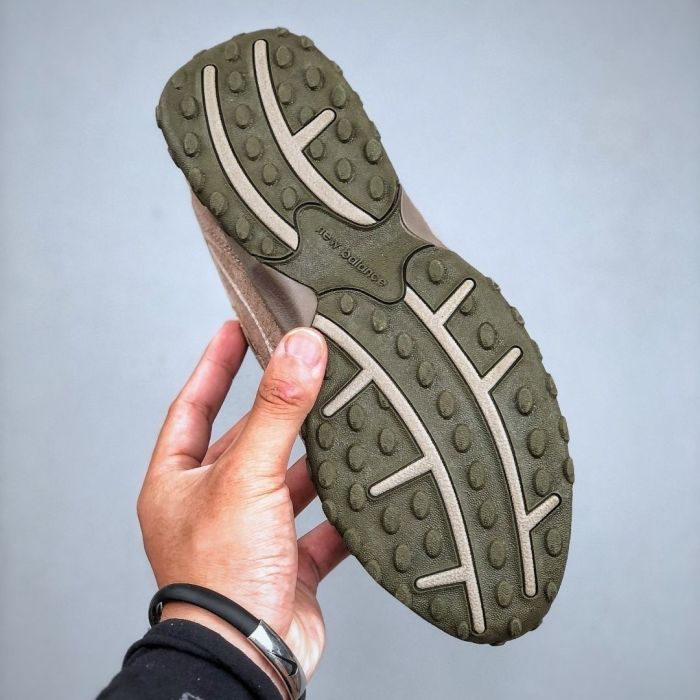 Women runner sneaker shoes,  with box,size 35-45，SS70-126