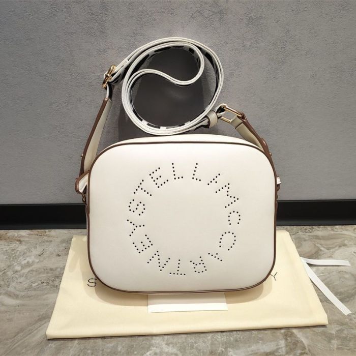 Leather bag ,New camera bag single-shoulder bag，5A quality ,size 21*17*5cm,no box,  B110-409-412