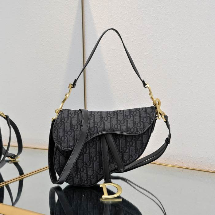 Split Leather canvas bag ,4A ,size 22.5x20x6.5cm,no box,  B98-149-163
