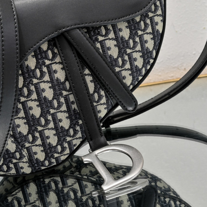 Split Leather canvas bag ,4A ,size 22.5x20x6.5cm,no box,  B98-149-163