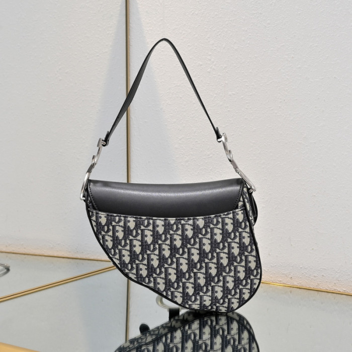 Split Leather canvas bag ,4A ,size 22.5x20x6.5cm,no box,  B98-149-163