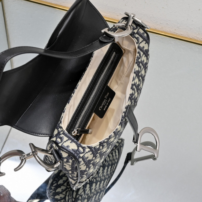 Split Leather canvas bag ,4A ,size 22.5x20x6.5cm,no box,  B98-149-163