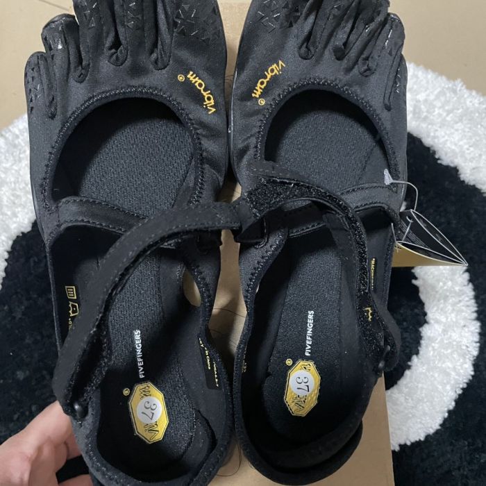 Five-toe yoga shoes, fitness shoes and dance shoes，size 36-40,SS60-3398-3401