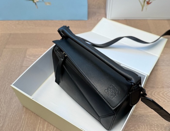 Split leather bag ,4A ,size 23x15cm,no box,  B88-328