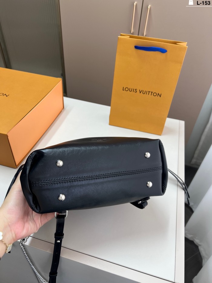 Split leather bag ,4A ,size 24x24cm,no box,  B80-181