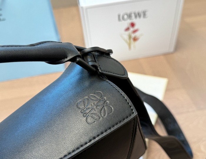 Split leather bag ,4A ,size 23x15cm,no box,  B88-328