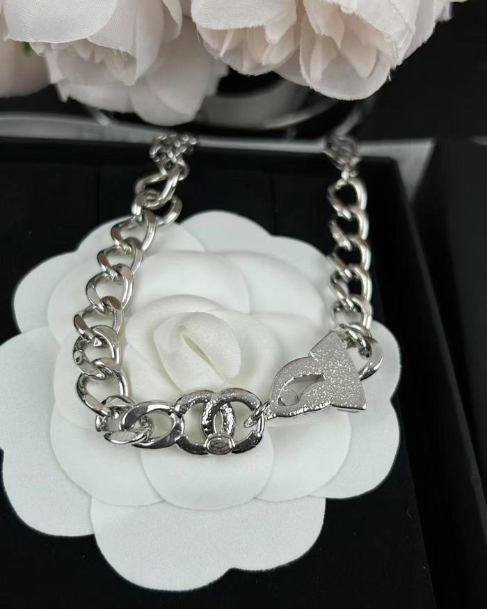 Bracelet jewelry ,with box,  J25-204