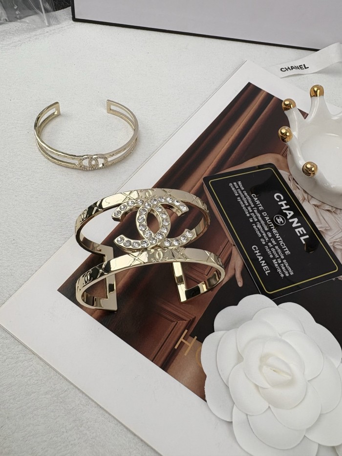 Bracelet jewelry ,with box,  J25-221-222