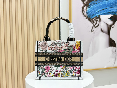 Canvas bag,4A ,size 26.5cm,no box,  B88-360