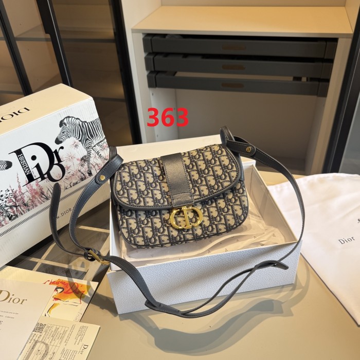 Split leather bag ,4A ,size 23x17x8cm,no box,  B88-362-363