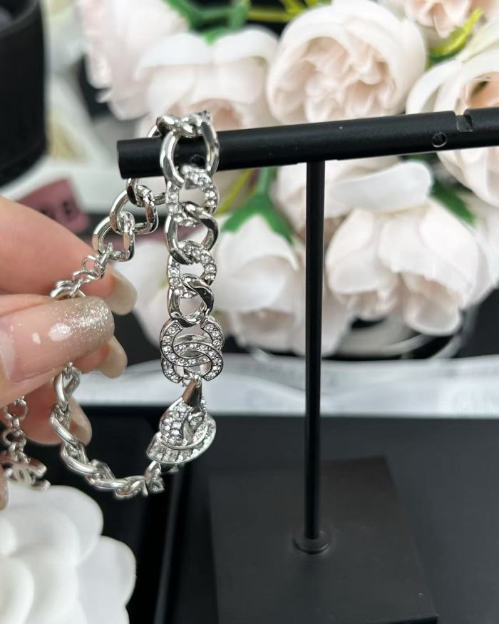 Bracelet jewelry ,with box,  J25-204