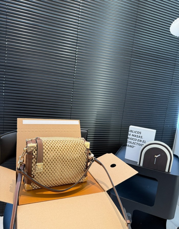 Canvas Straw plaited article bag ,4A ,size 23x16cm,no box,  B88-344