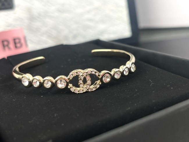 Bracelet jewelry ,with box, J25-220