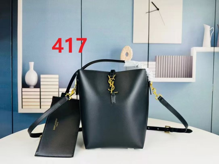 Leather bag ,5A ,size 19*26*10cm,no box,  B110-417