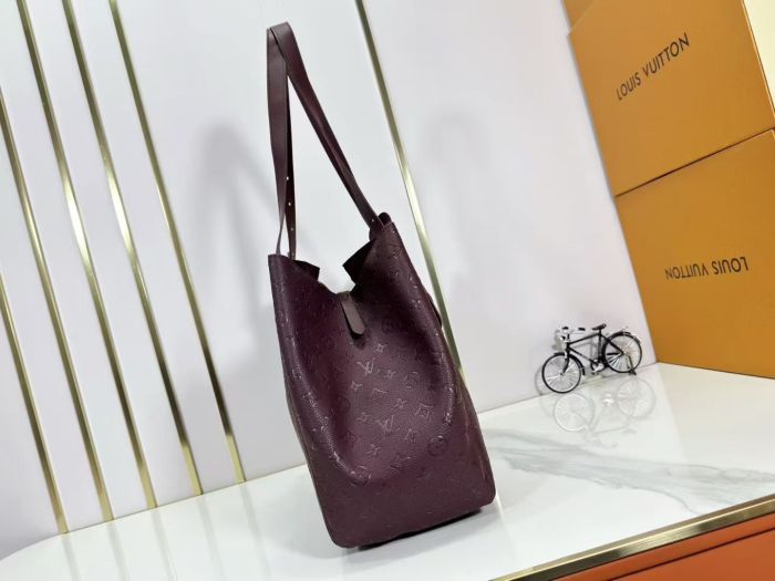 Split leather bag ,4A ,size 56*30.5*17cm or 40*22*15cm,no box,  B98-171