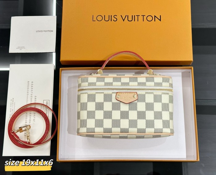 Split leather bag a set,3A ,no box,  B75-418