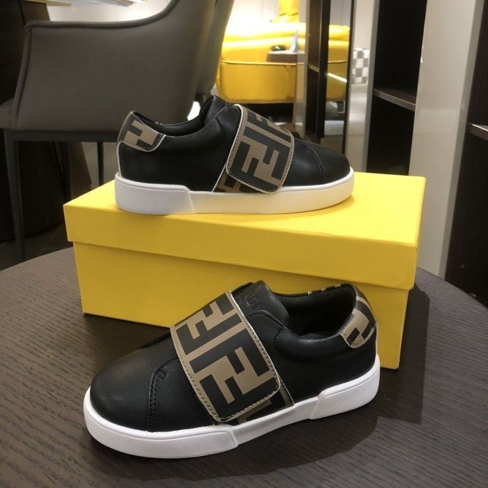 Kid's shoes, with box,size 26-35, SS60-251