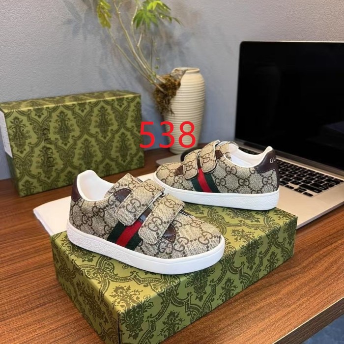 Kid's shoes, with box,size 23-35, SS60-536-538