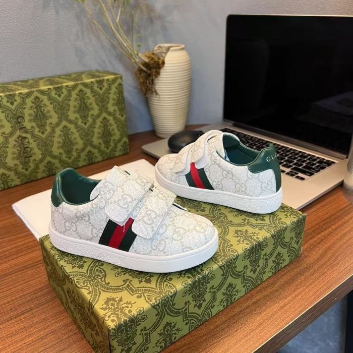 Kid's shoes, with box,size 23-35, SS60-536-538