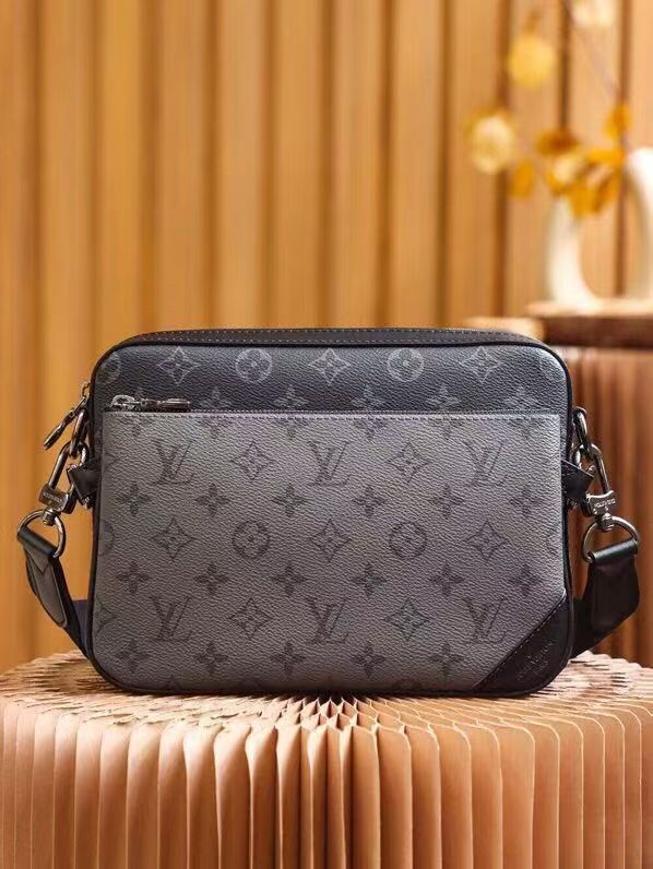 Split leather bag ,4A ,size 25*18.5*7cm,no box,  B88-770