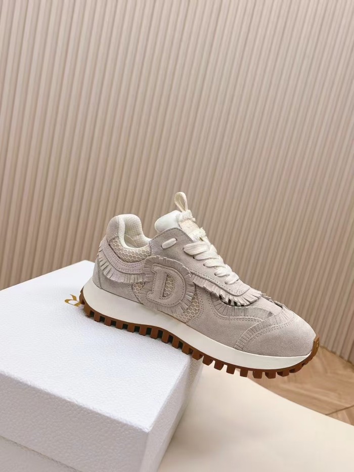 Women  sneakers shoes,size 35-41,SS110-105