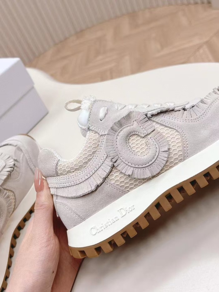 Women  sneakers shoes,size 35-41,SS110-105
