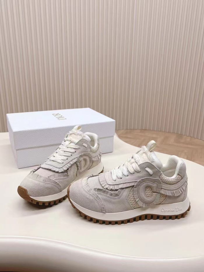 Women  sneakers shoes,size 35-41,SS110-105