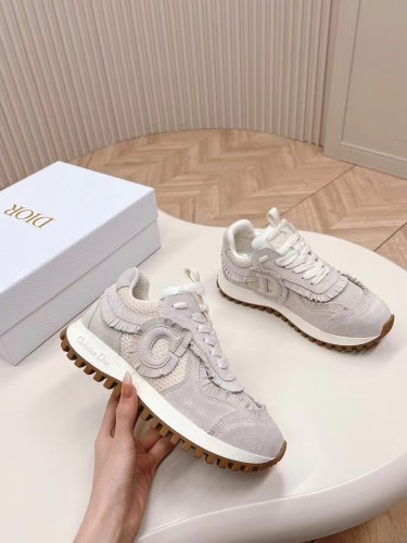 Women  sneakers shoes,size 35-41,SS110-105