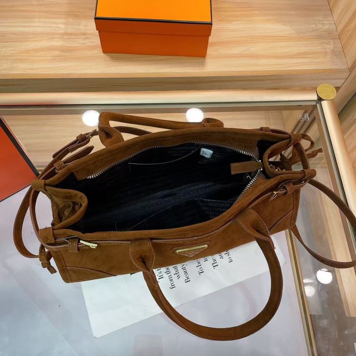 Suedette leather bag ,3A ,size 38*27*10.5cm and 32*14*10.2cm,no box,  B60-10-12