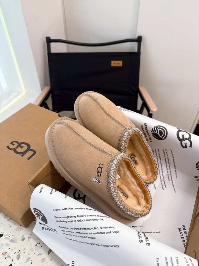 women fur shoes, size 36-44,  with box, SS50-362
