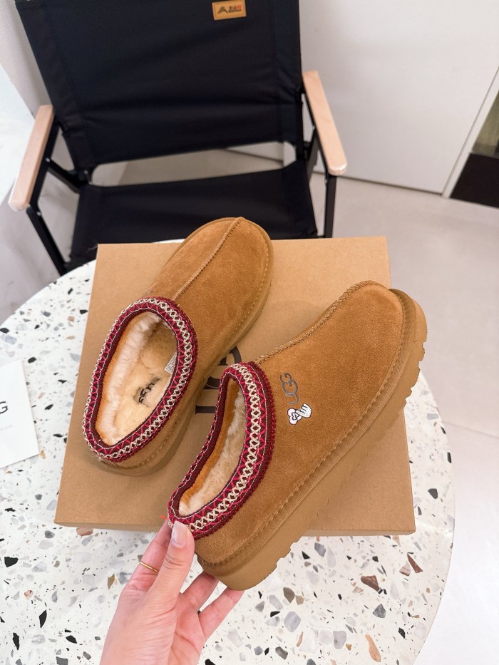 women fur shoes, size 36-44,  with box, SS50-363