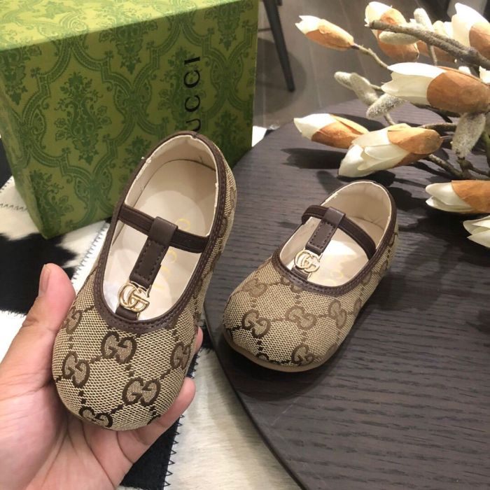 Kid's shoes, with box,size 20-25, SS60-539-541