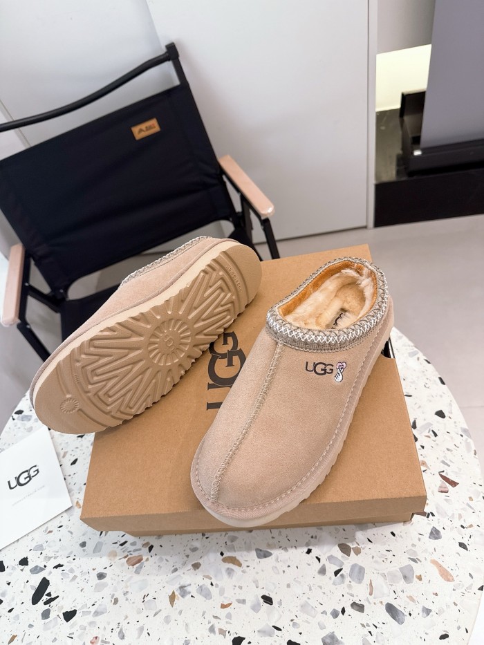 women fur shoes, size 36-44,  with box, SS50-362