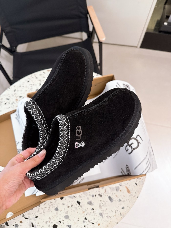 women fur shoes, size 36-44,  with box, SS50-366
