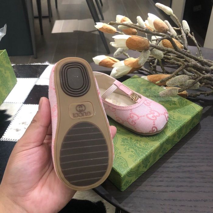 Kid's shoes, with box,size 20-25, SS60-539-541