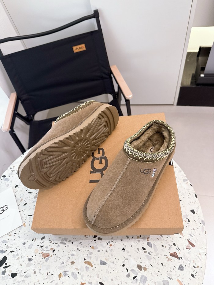 women fur shoes, size 36-44,  with box, SS50-364