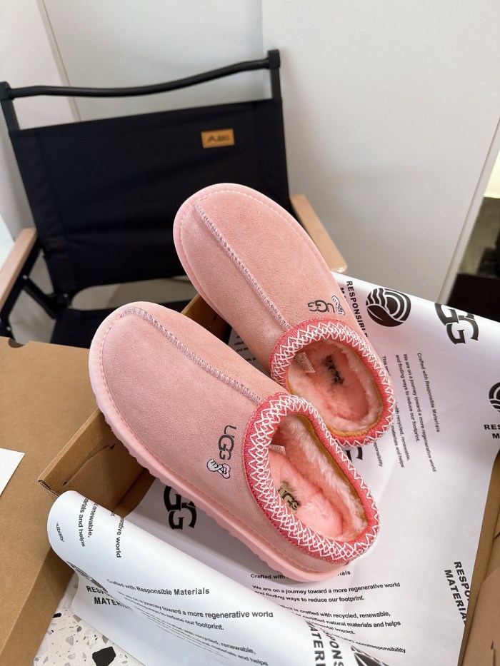 women fur shoes, size 36-44,  with box, SS50-365