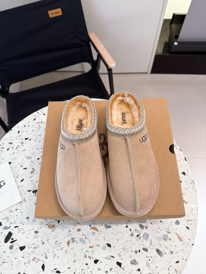 women fur shoes, size 36-44,  with box, SS50-362