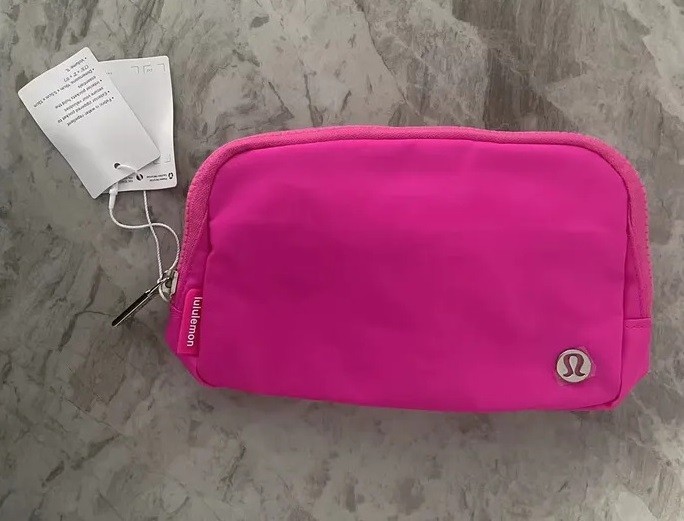 Waterproof nylon running yoga crossbody bag chest bag,size 19*5*13cm, B20-26-31