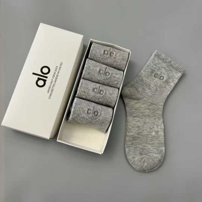 Embroidery breathable sports cotton socks for men women， 5 pairs of 1 box. free size,CL10-53