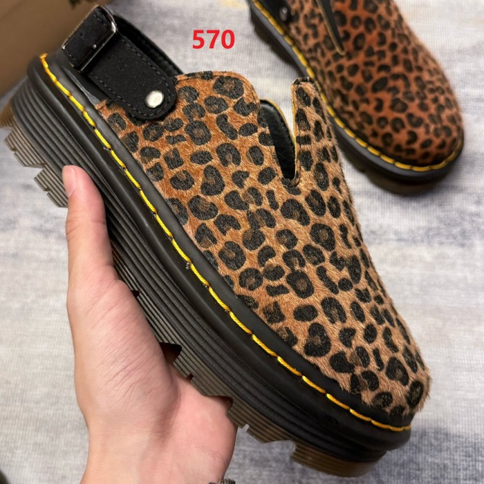 Men women's flat shoes,  with box,size 36-45, SS60-568-571