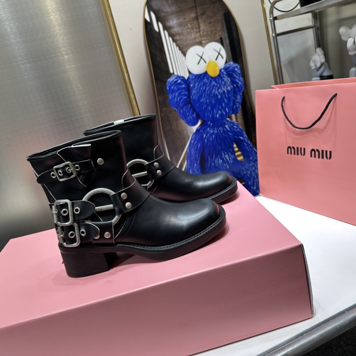 Women's boots shoes,  size 35-40, SS80-44