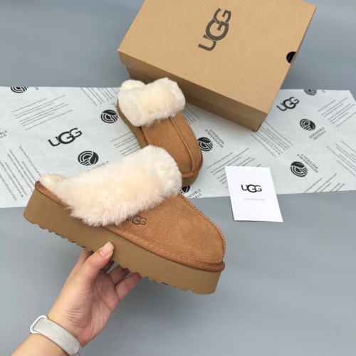 women fur shoes, size 35-40,  with box, SS60-575