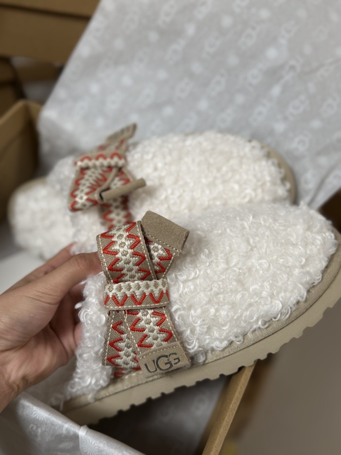 Women fur shoes, size 35-40,  with box, SS60-549-1