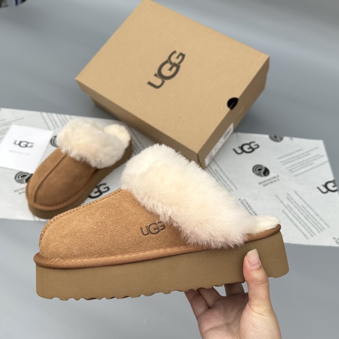 women fur shoes, size 35-40,  with box, SS60-575